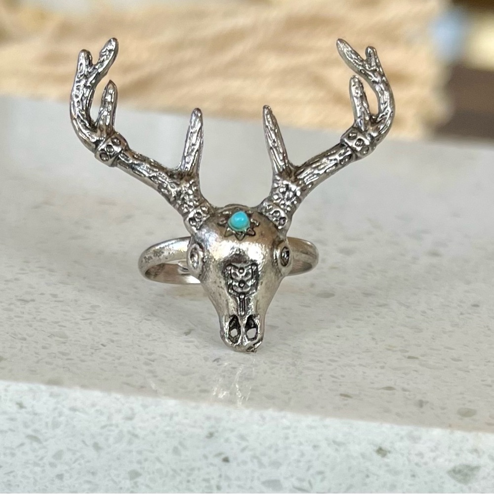 ⬇️ Adjustable Deer Skull Ring with Turquoise Accent